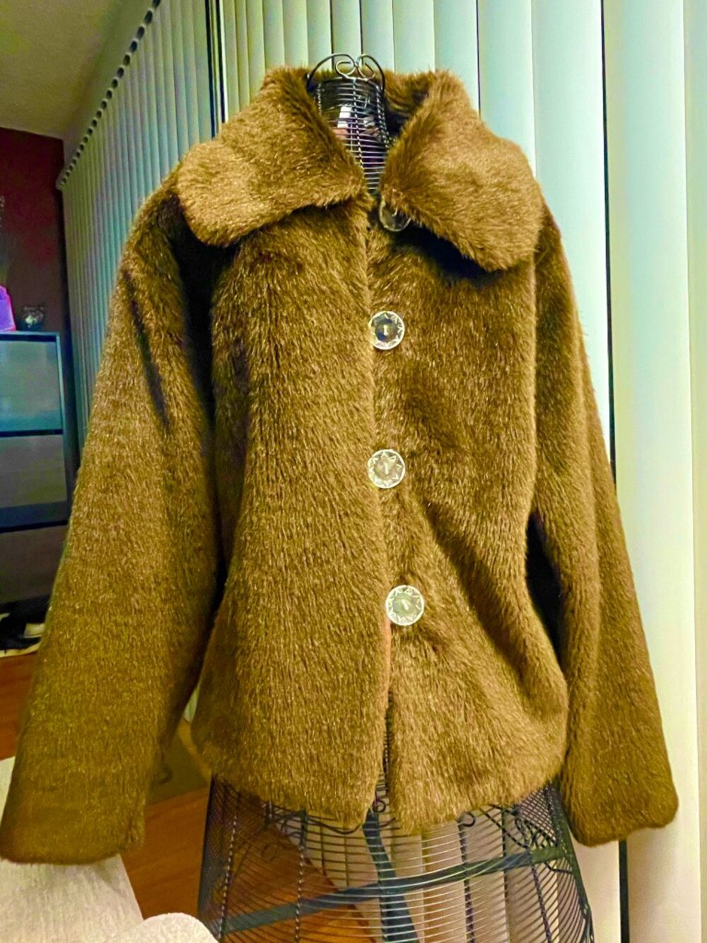 Vintage Brown Faux Fur Coat | Oversized Collar | Glam Retro Winter Jacket